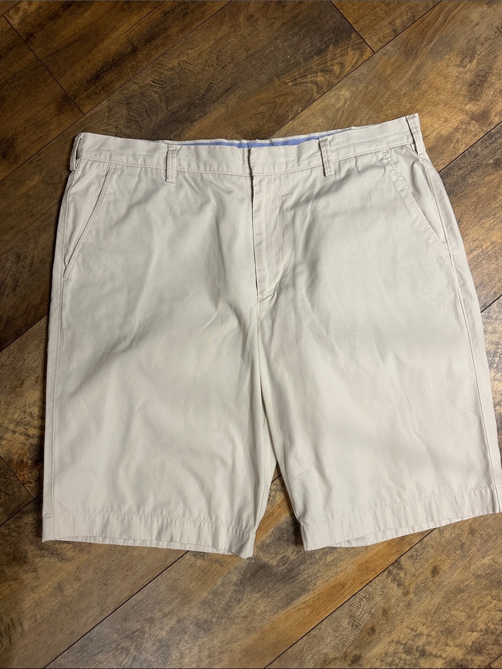 J. CREW Men's Classic 100% Cotton Khaki Shorts, Size 38, EUC